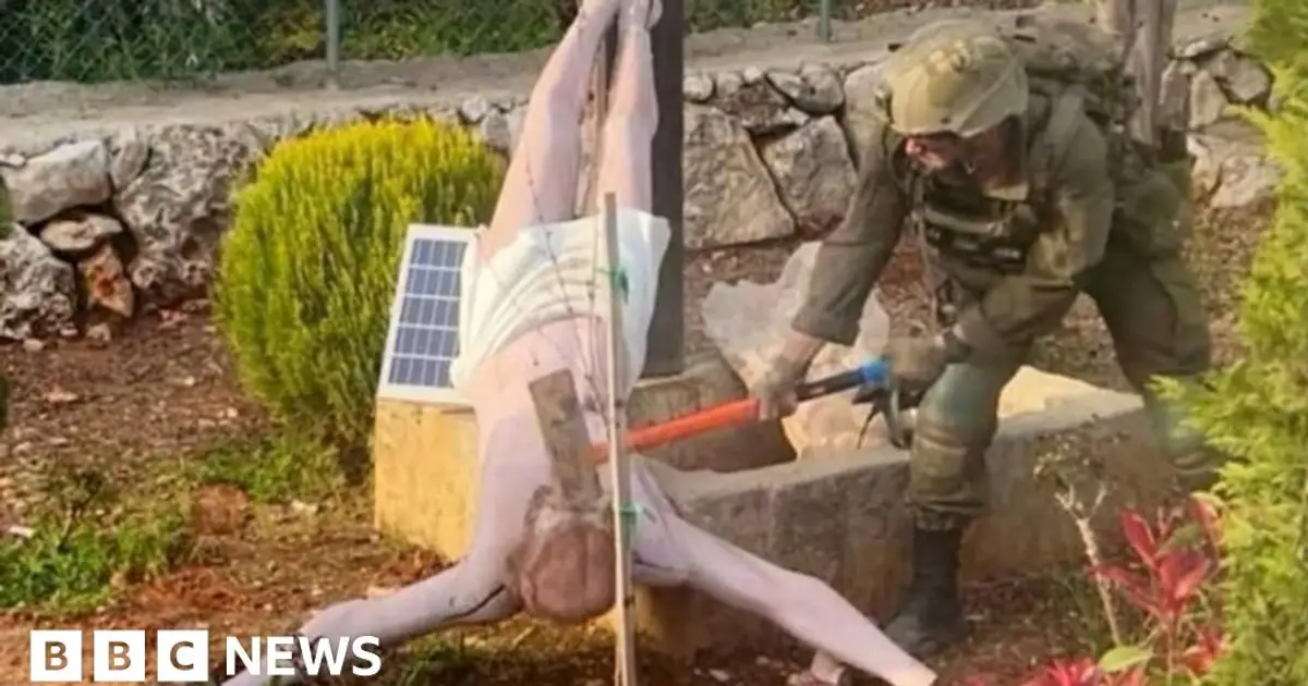 Israeli soldiers punished over vandalism of Jesus statue in Lebanon