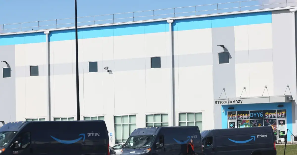 Amazon’s secret weapon against Walmart could be a massive blitz in same-day delivery