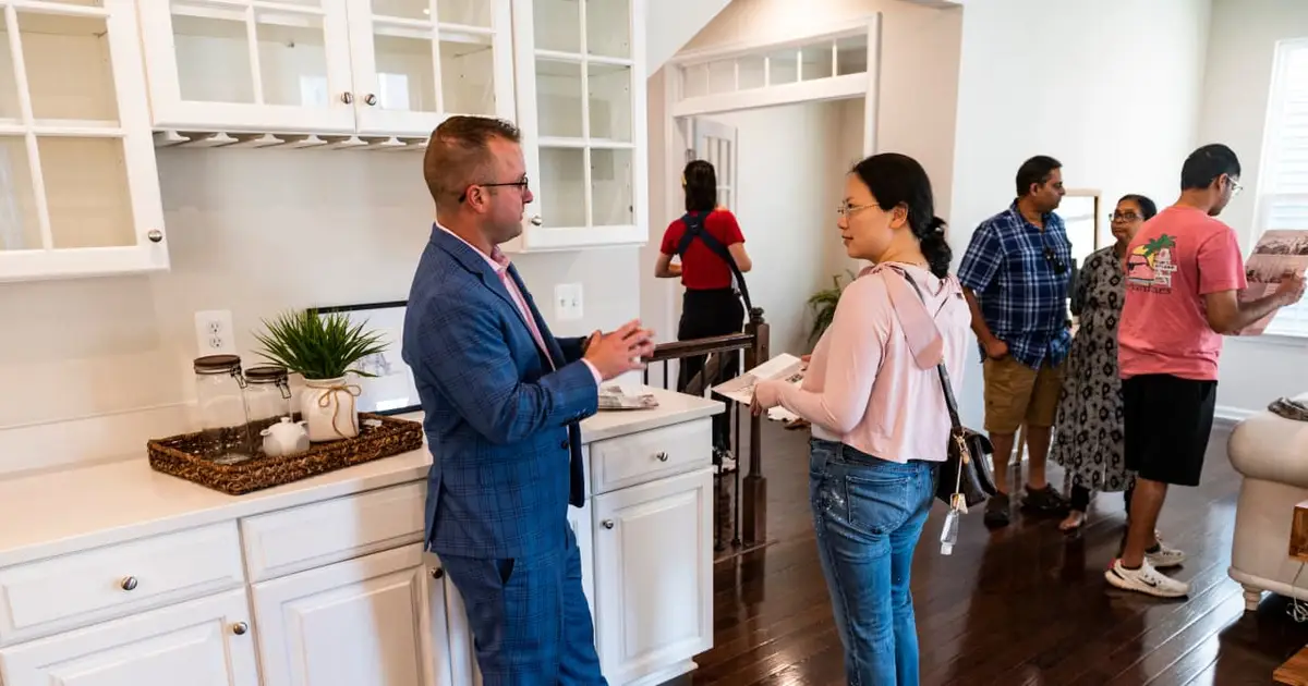 Mortgage rates increase to 6.3% — but home buyers aren’t scared away