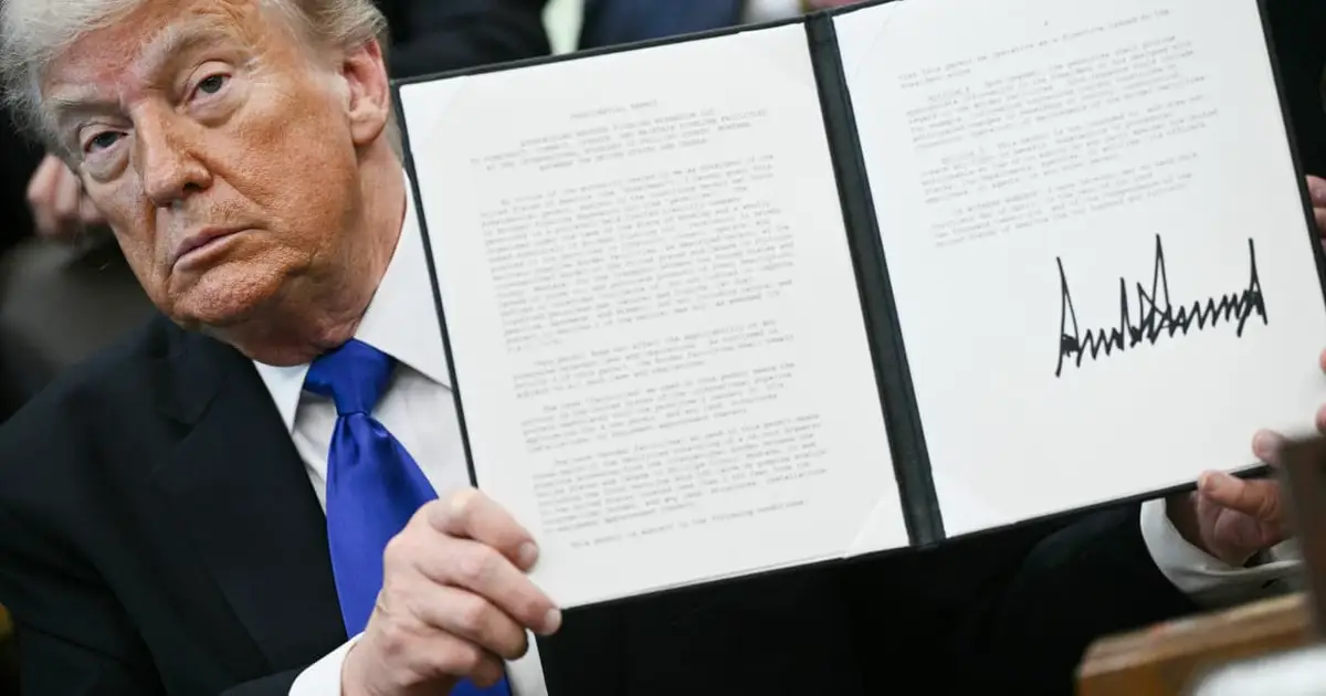 Saving for retirement when you make less than $35,000 won’t be much easier with Trump’s new executive order
