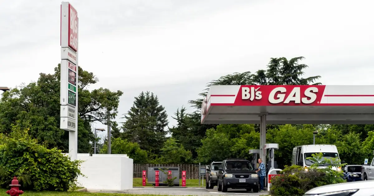BJ’s Wholesale’s earnings show that cheap gas matters for people