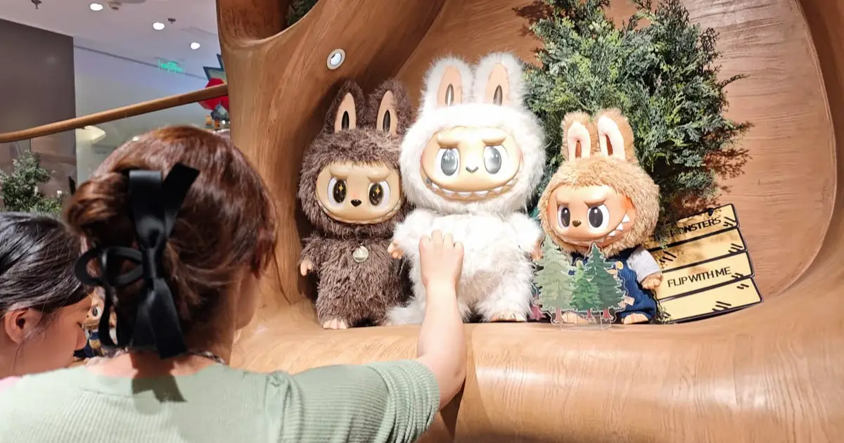 China’s weird new economic spark: toy elves and robocops