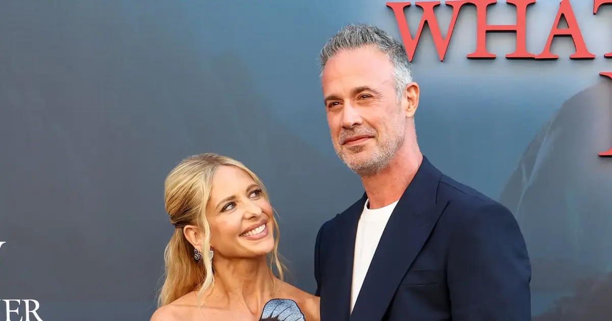 Sarah Michelle Gellar and Freddie Prinze Jr. list $10.5 million private enclave in L.A.