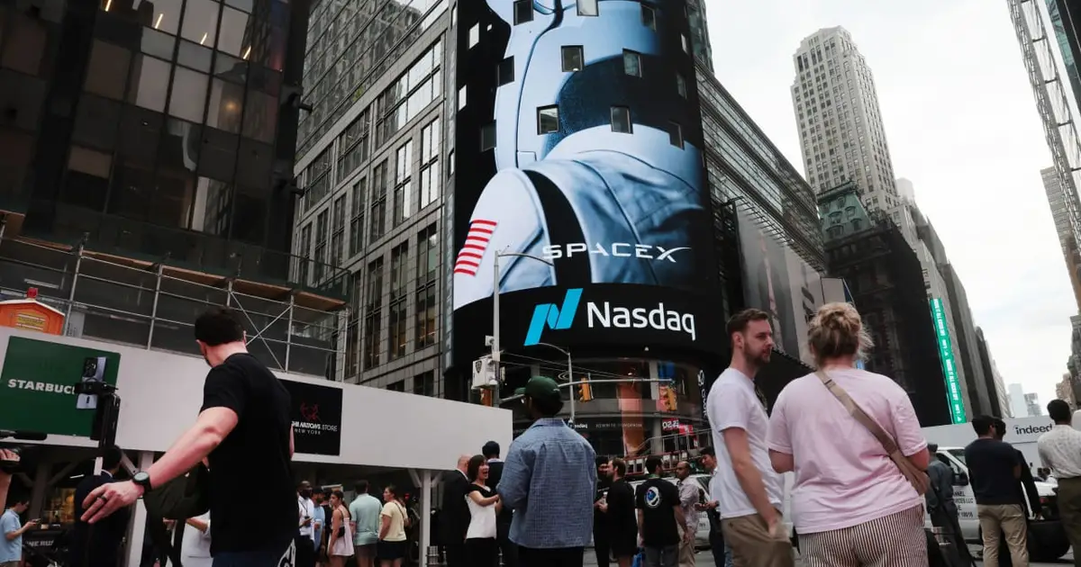 The Nasdaq-100 has been far more volatile than the S&P 500. Now add SpaceX to the mix.
