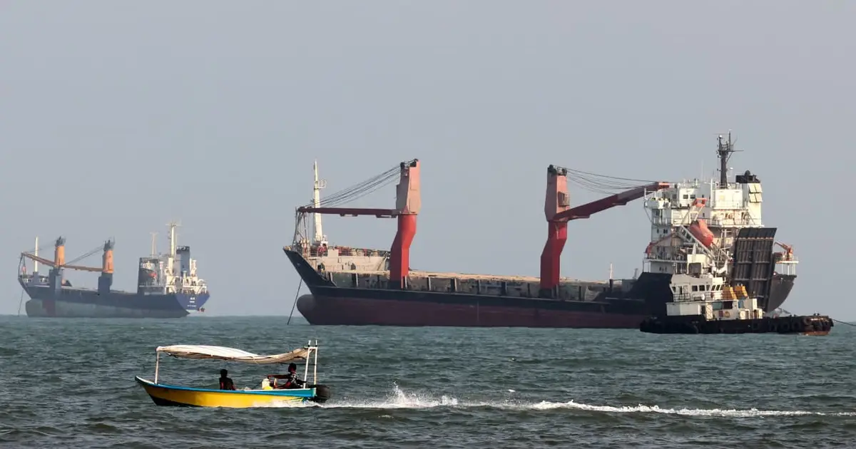 Global oil prices extend move over $90 after report of two tankers struck in Hormuz