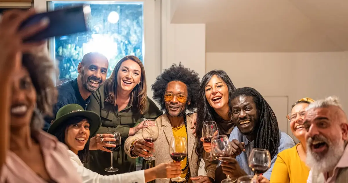 ‘It’s causing friction’: I’m taking a trip with 14 friends. What is the fairest way to split the food bill?