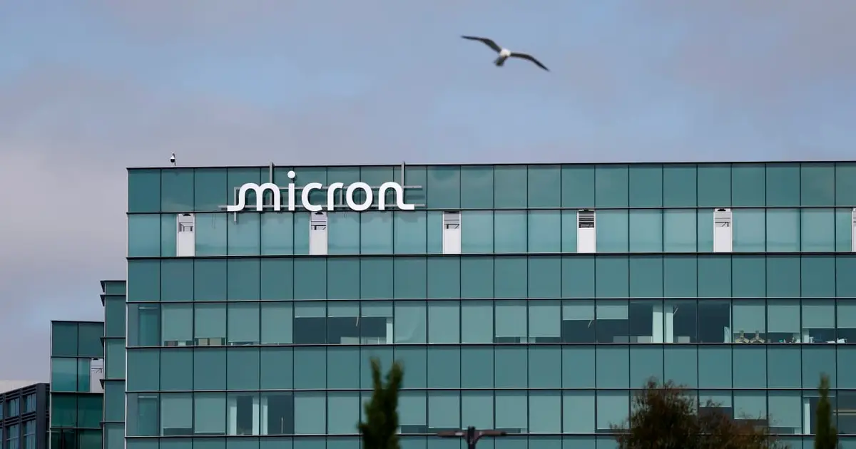 Micron and Sandisk shares are phenomenally ‘overbought.’ Are memory stocks flying too close to the sun?