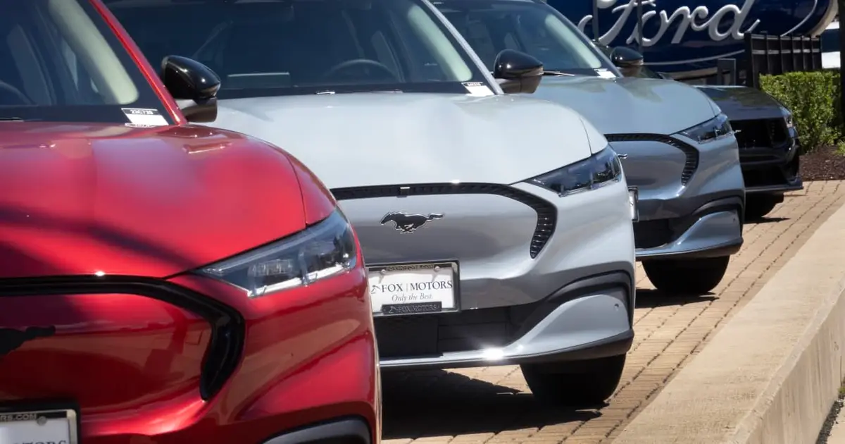 Ford’s stock is the S&P 500’s biggest gainer. The carmaker is putting a very Tesla spin on things.