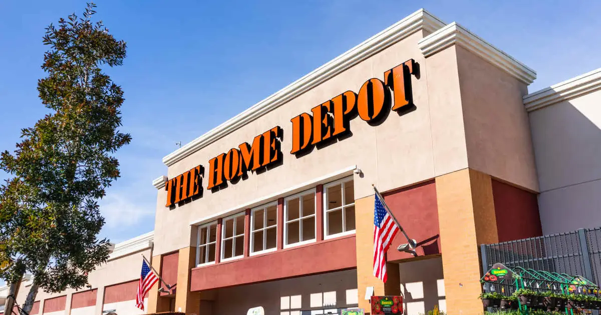 Home Depot revenue rises even as customers turn away from bigger projects