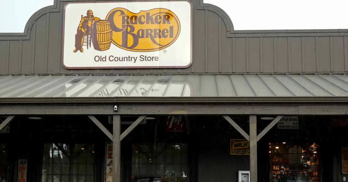 How the fight over Cracker Barrel’s logo marked the beginning of the end for its CEO
