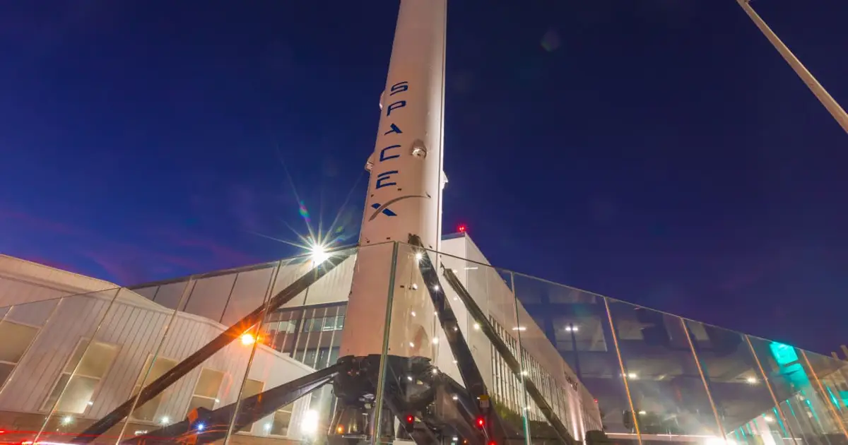 SpaceX succumbs to gravity as its stock price briefly dips below its IPO trading debut