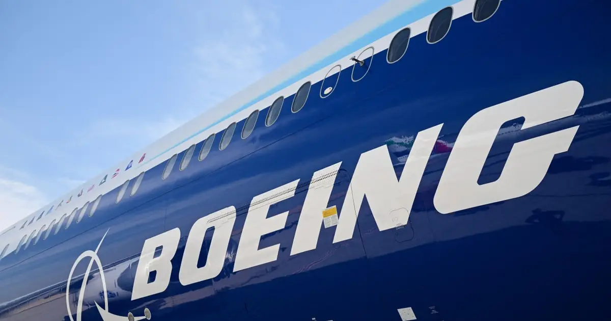 Boeing’s stock rallies as surprisingly large loss is offset by upbeat revenue and backlog