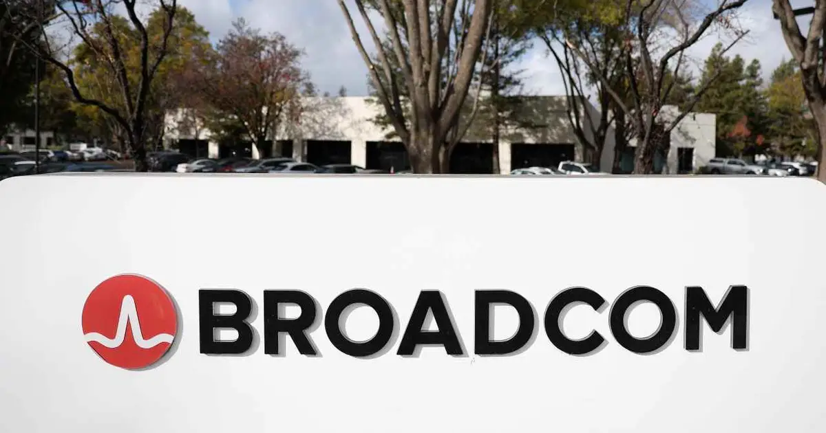 Broadcom’s stock falls despite accelerating AI chip growth