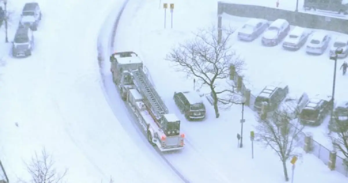 Massive 100 - vehicle pileup in Michigan as snowstorm moves across country