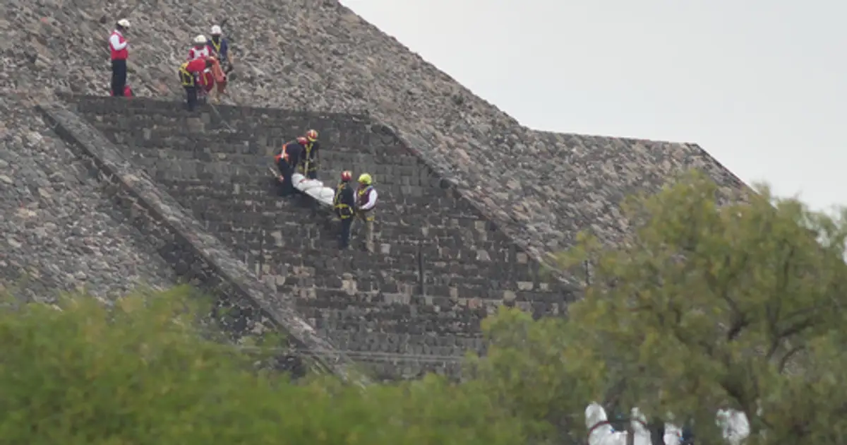 Shooting at pyramids north of Mexico City leaves 1 Canadian tourist dead , injures 6 people
