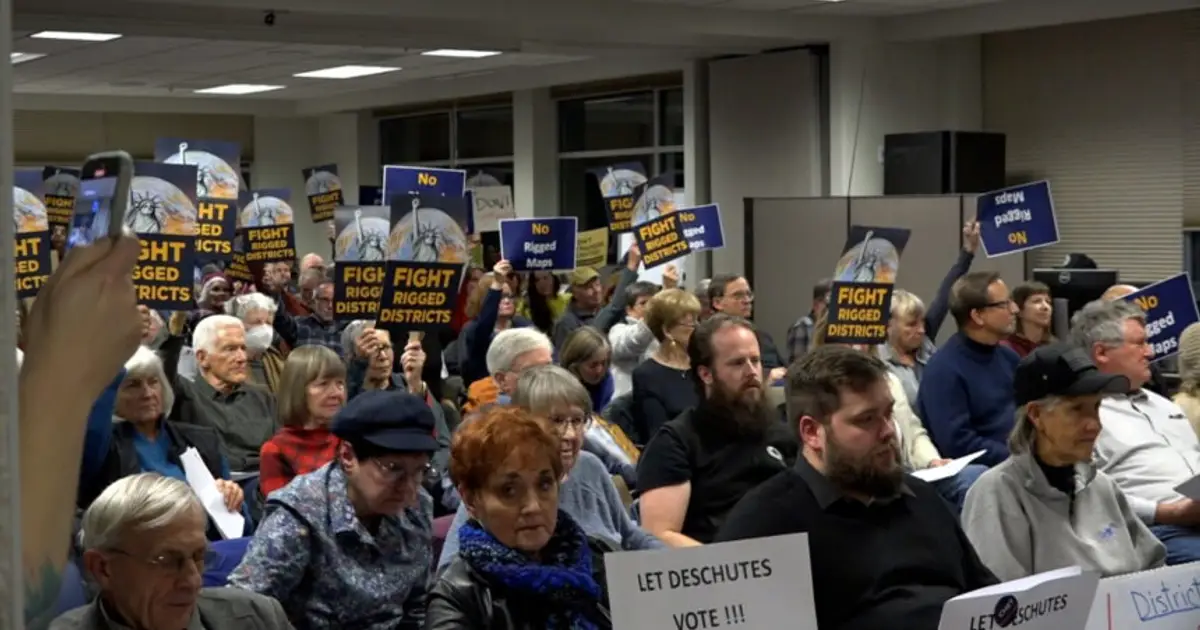 UPDATE : Commissioners decide to postpone Map C decision by 2 weeks after hearing from Deschutes County residents