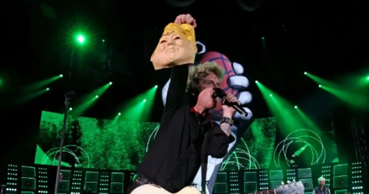 NFL Adds Trump - Hating Green Day to Super Bowl Opening Ceremony
