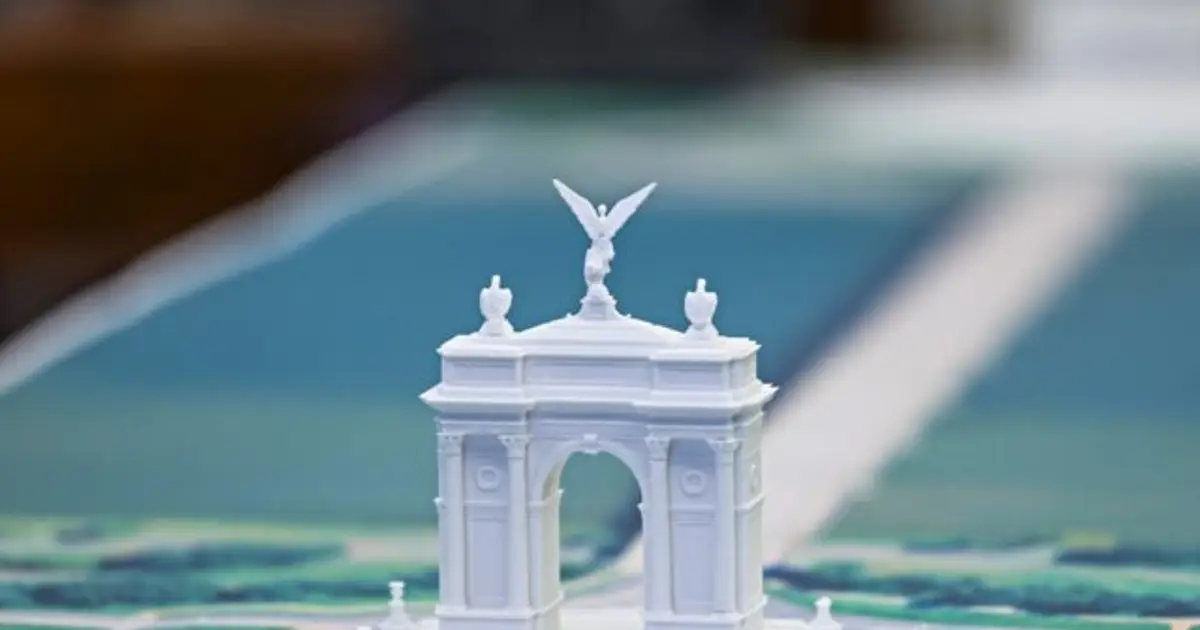PHOTO -- WH : Trump  Independence Arch  Will Be  Iconic  Landmark
