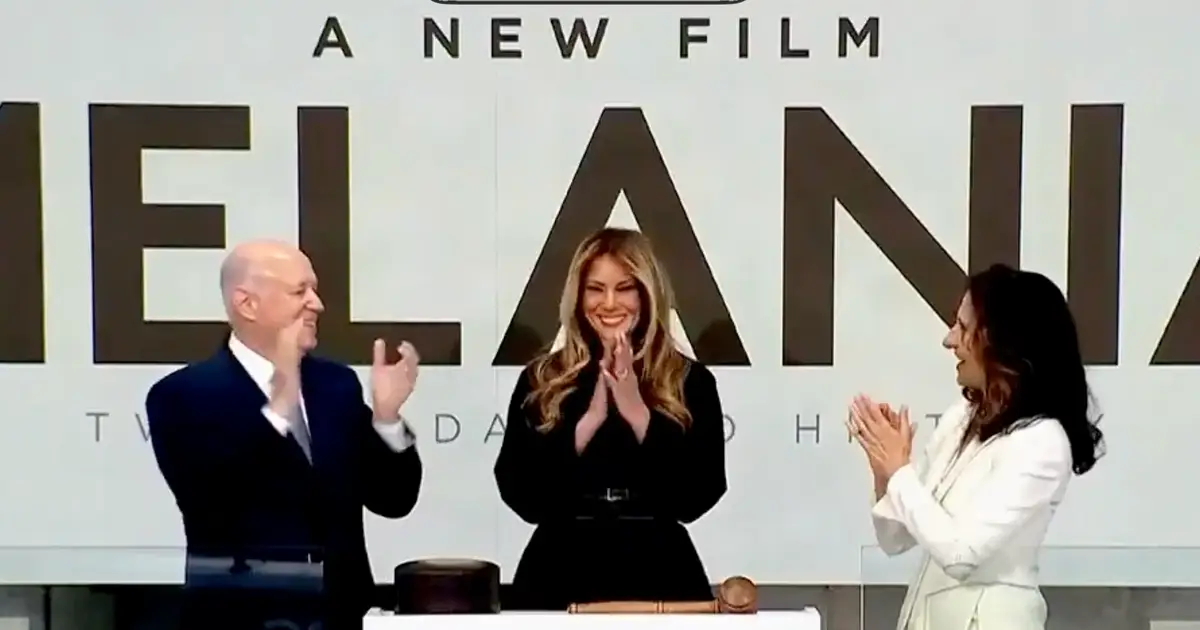 🎥First lady rings opening bell at New York Stock Exchange