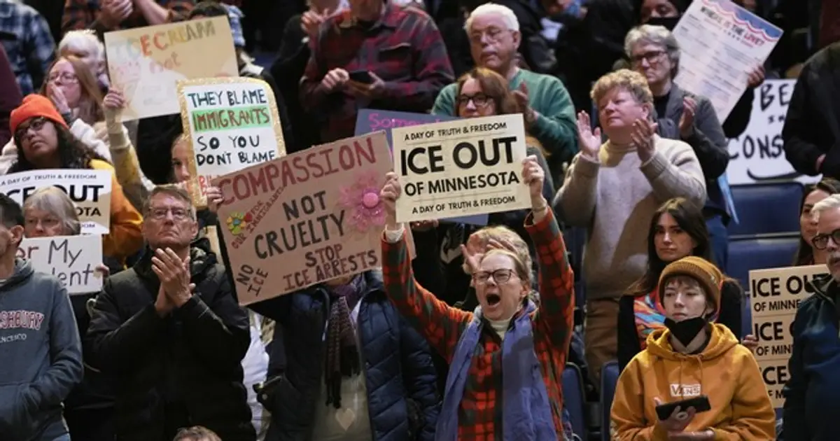 Cam Higby Revealed How Anti - ICE Activists Use Signal to Organize