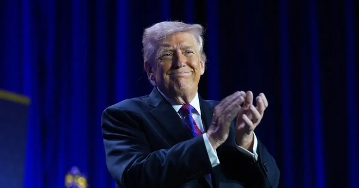 Trump White House Touts Wins as Dems Gripe and Moan