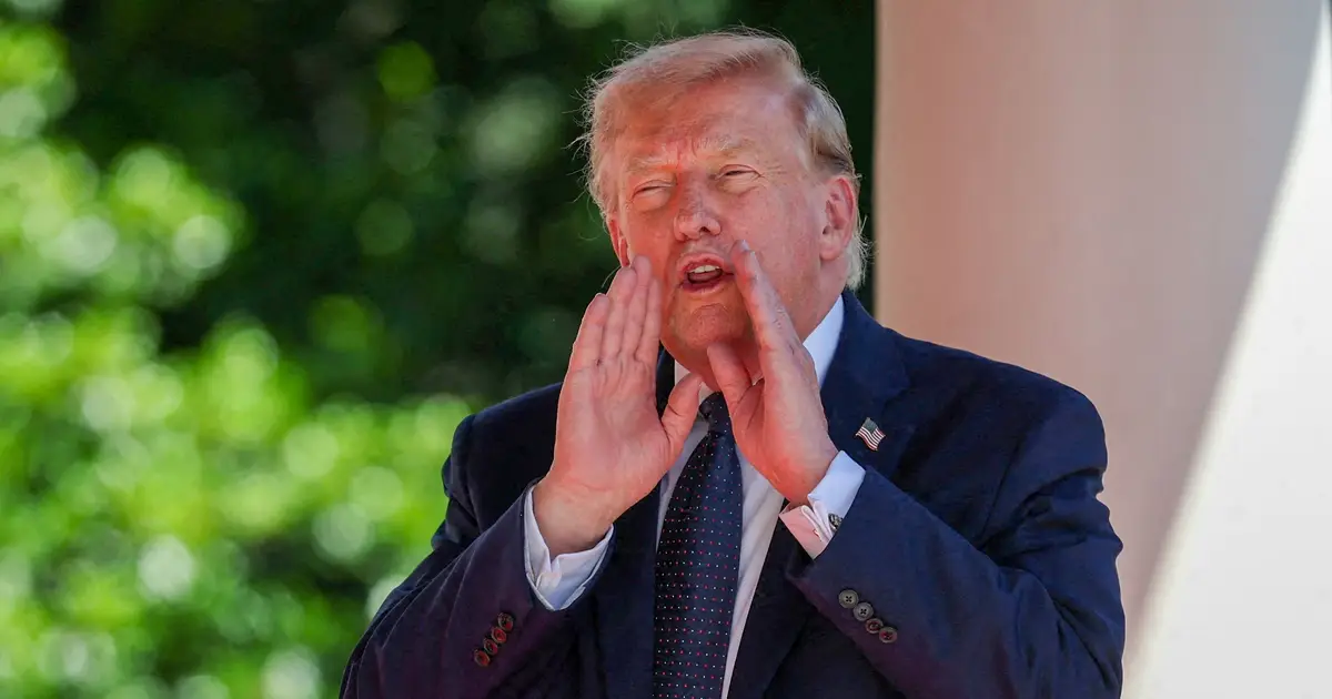 Trump Mocked Mark Zuckerberg and Jeff Bezos by Showing Off Fawning Texts