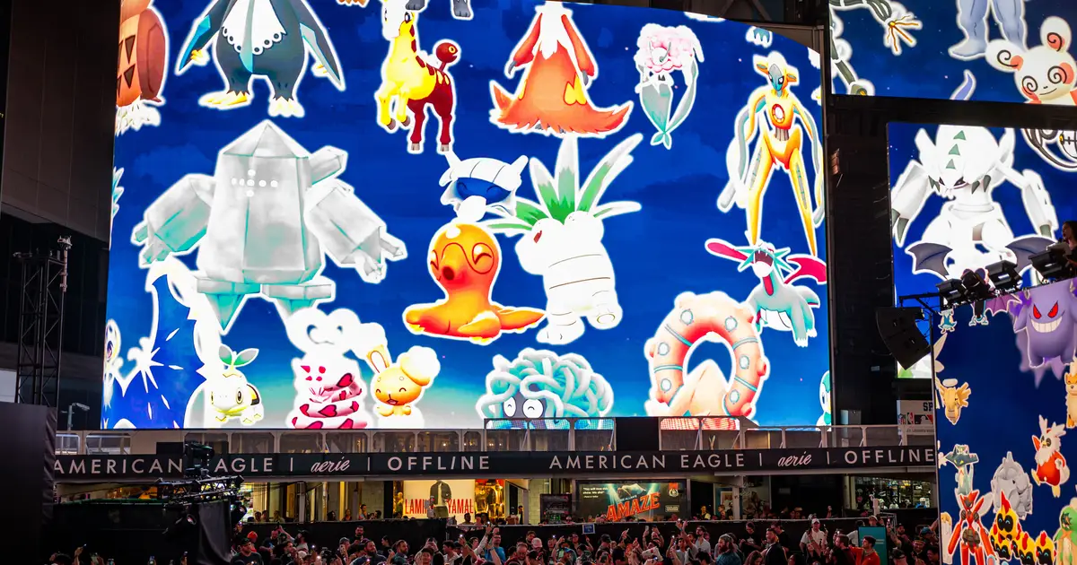 Thousands of ‘Pokémon Go’ Players Descend on Times Square to Defeat Mewtwo