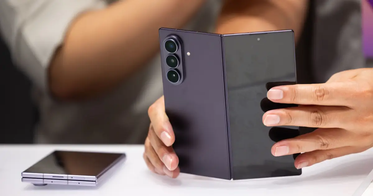 Every Samsung Galaxy Phone Comes With This Unique Add-On