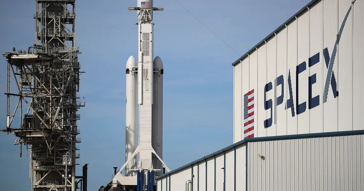 SpaceX Has Already Imploded 48% — But This Wall Street Vet Just Warned Against Bottom-Fishing