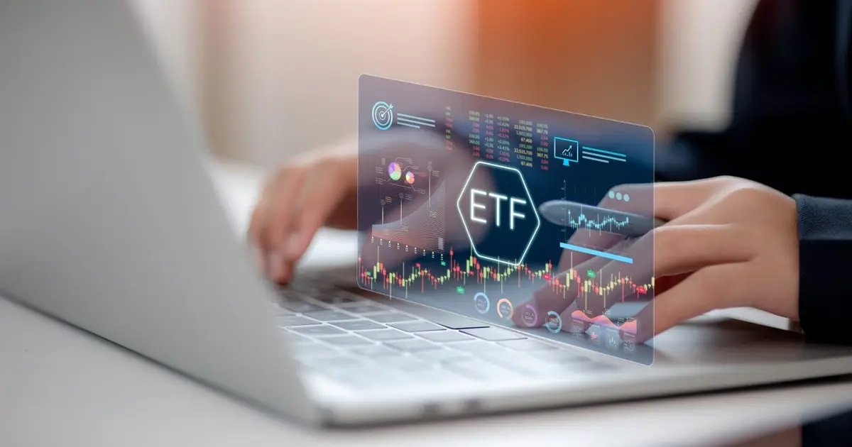 Could Solana (SOL) ETFs Outperform Ripple (XRP) ETFs In 2026?