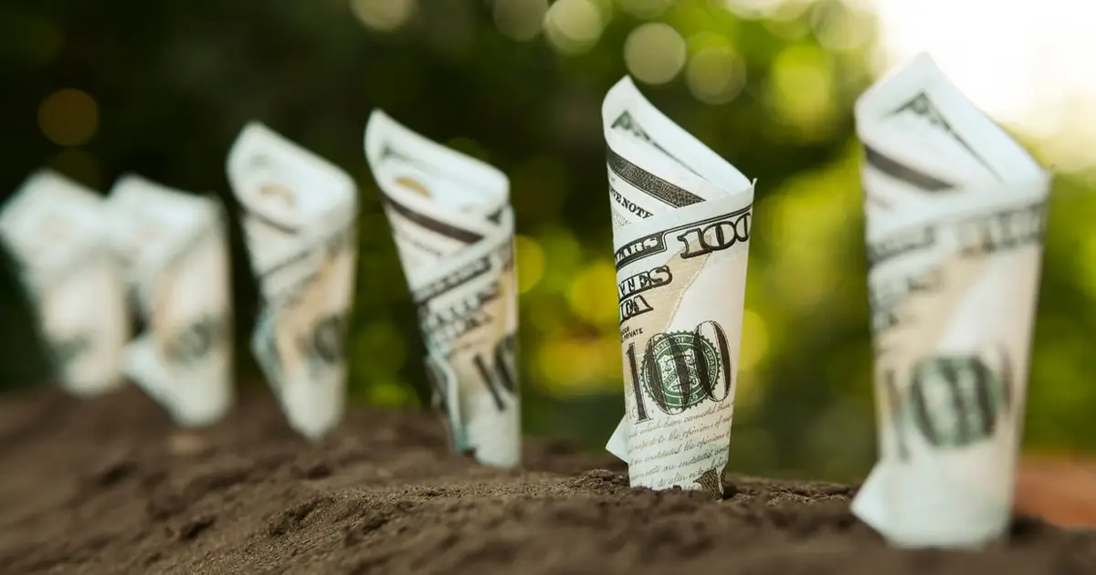 What Happens When You Invest Just $100 a Month in the S&P 500 for 20 Years?