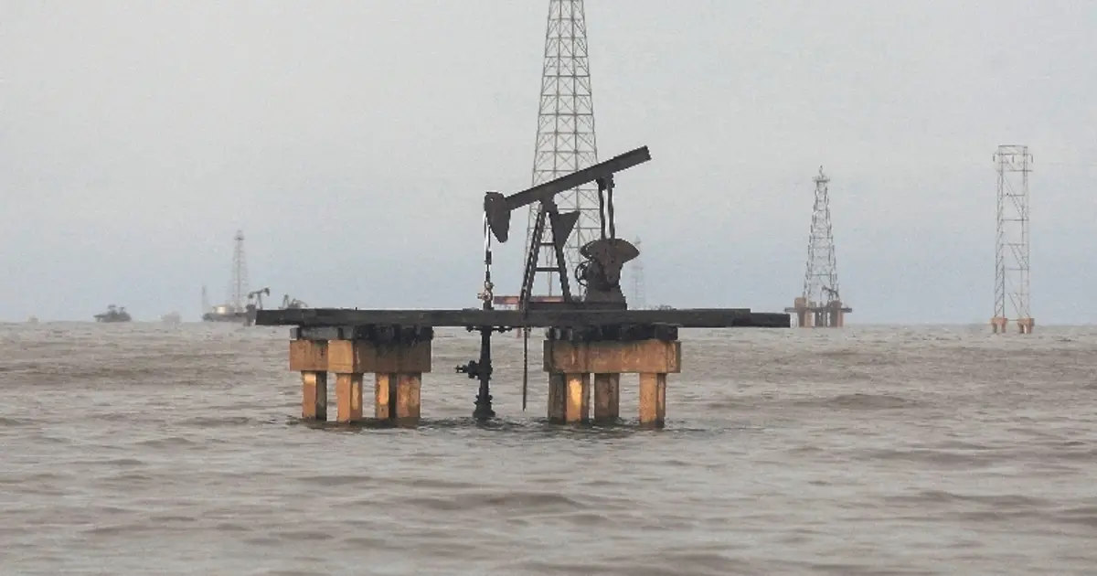 Venezuela's draft oil law lets ministry set tax rates for each project