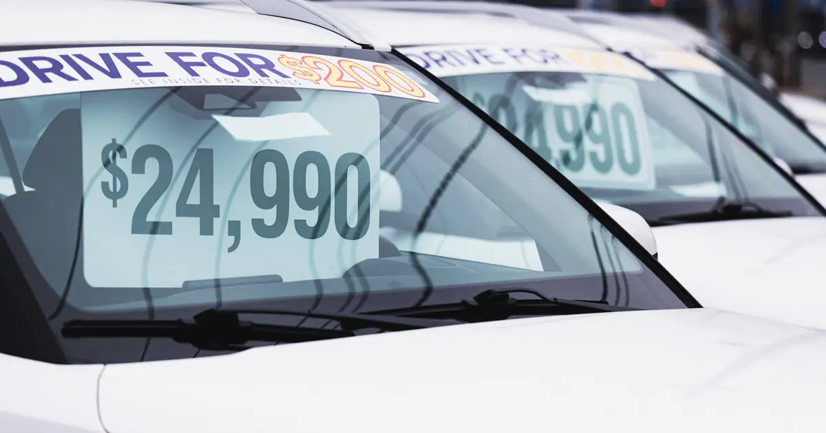 Major car dealer cuts 40% of its locations, issues serious warning