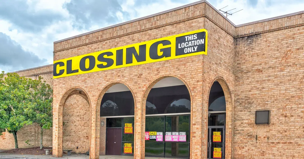 After 80 stores close, 63-year-old chain gives Chapter 11 warning