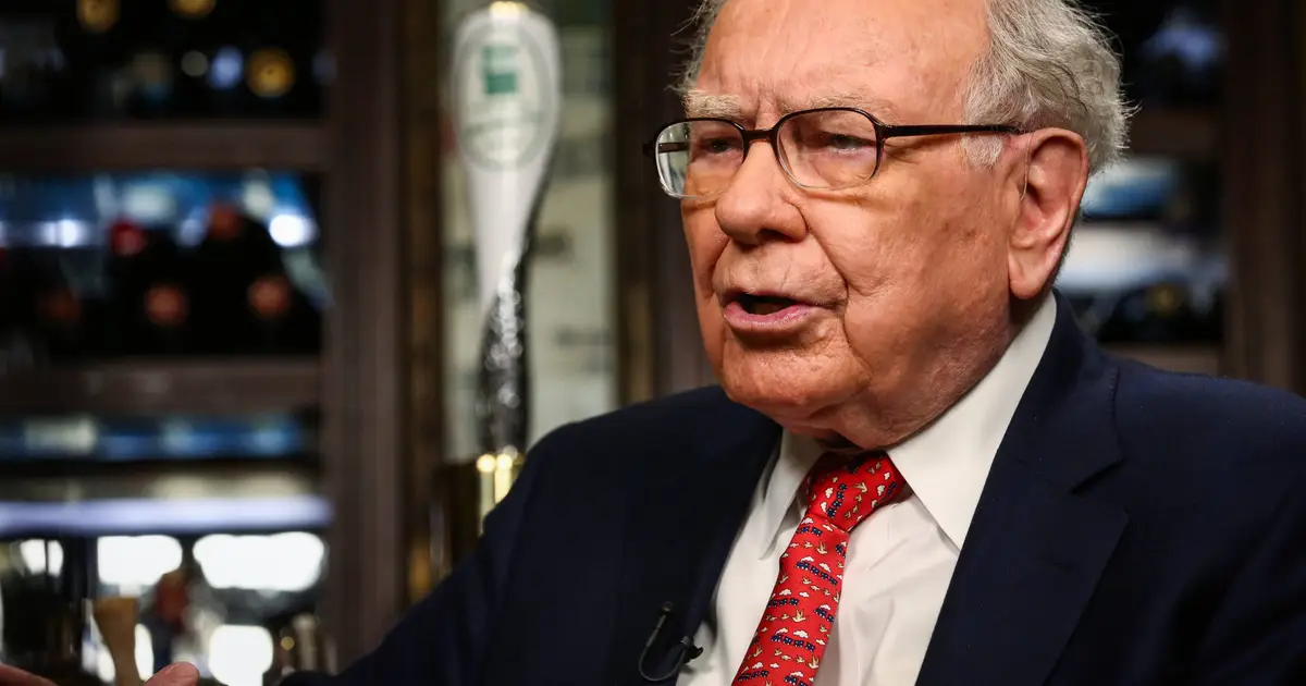 Warren Buffett keeps pointing at the same ETF for a reason
