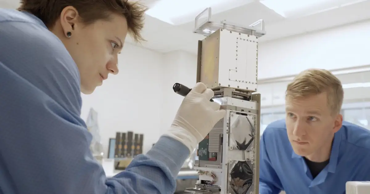 Featured video : How tiny satellites help us track hurricanes and other weather events