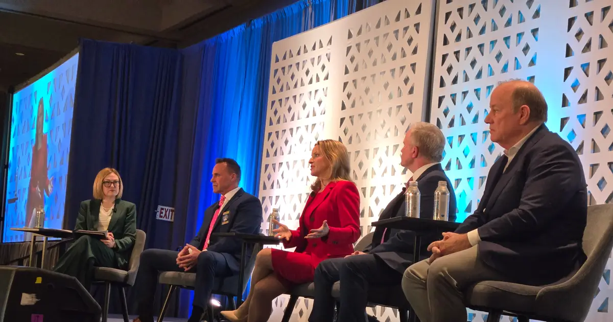 Michigan candidates for governor talk to MEA crowd