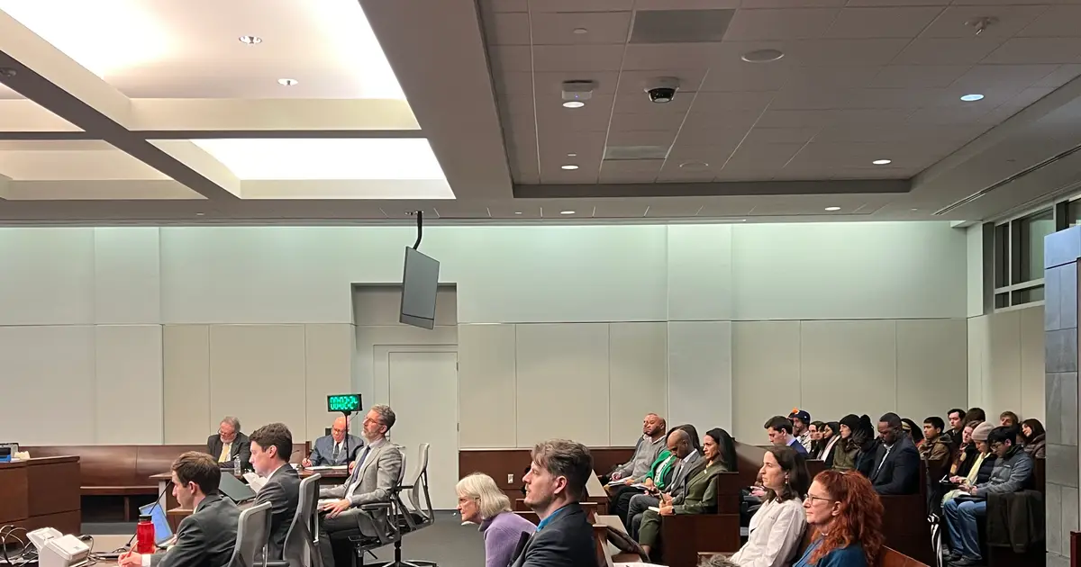 Public expresses concerns over building new natural gas plants , delaying coal retirement