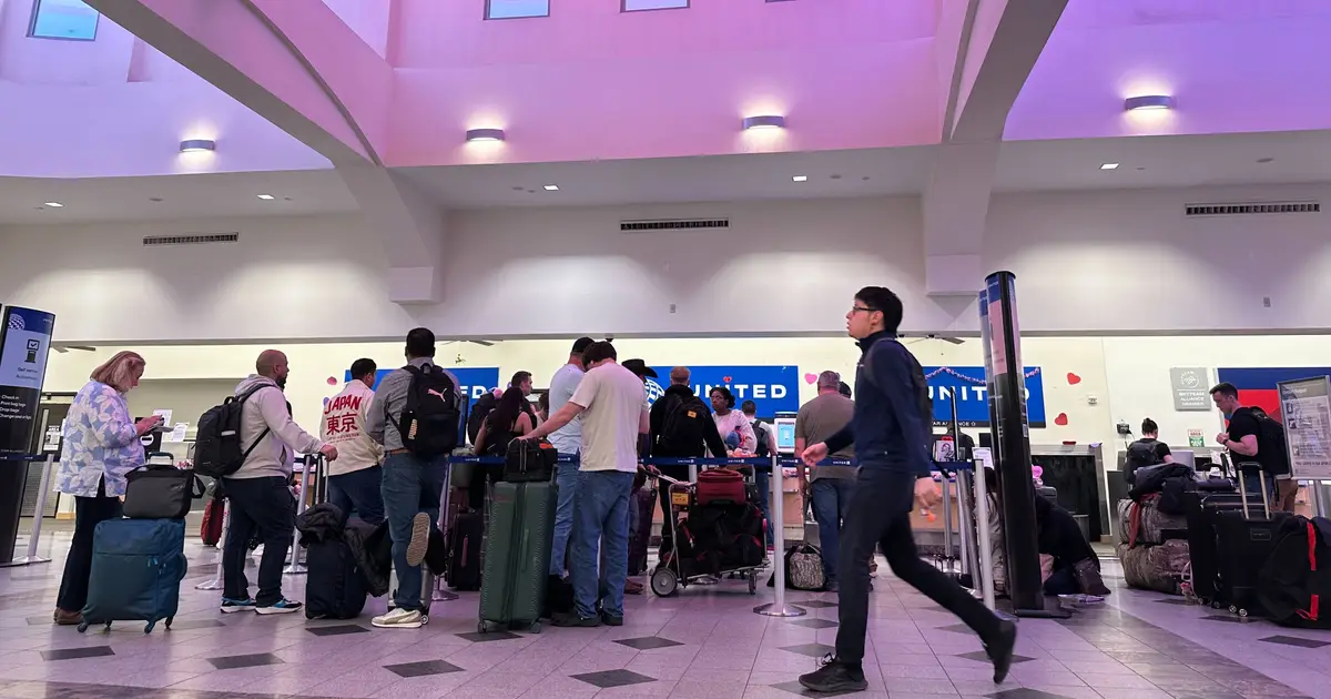 El Paso airspace closure due to use of U . S . military anti - drone technology