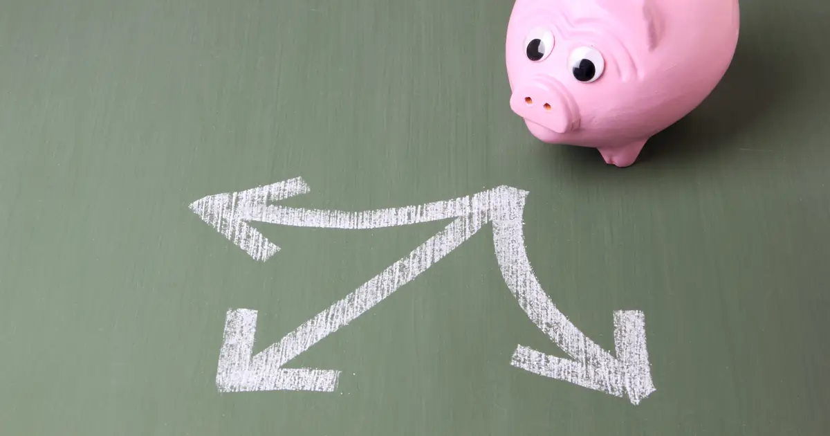 Online banking vs. traditional banking: Which one is right for you?