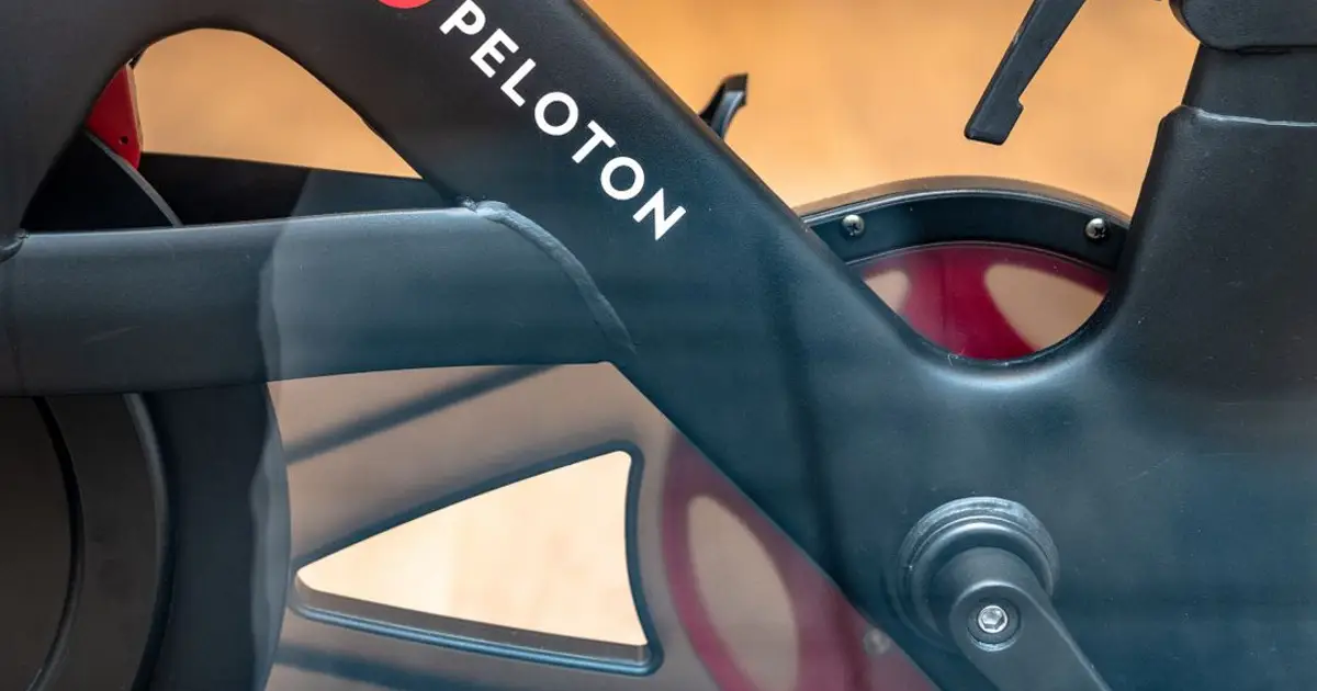 Peloton shares sink on earnings miss , soft revenue outlook