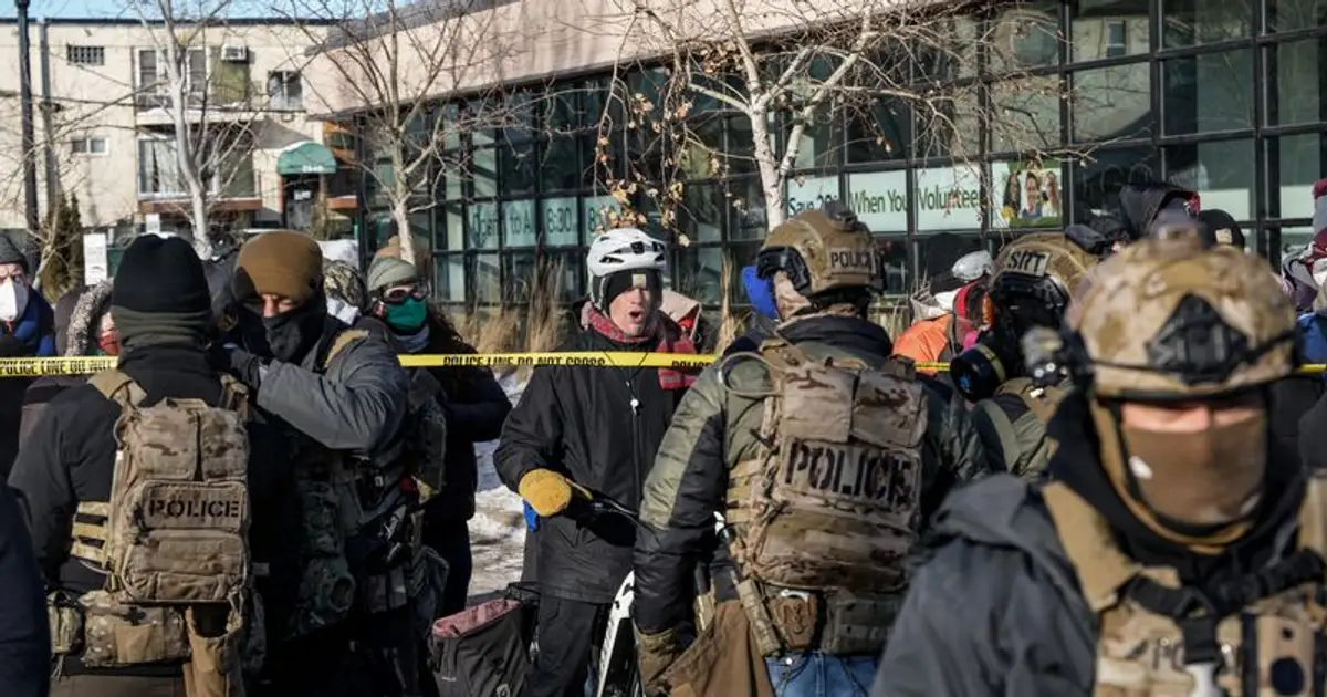 Federal immigration agents kill another US citizen in Minneapolis , sparking protests