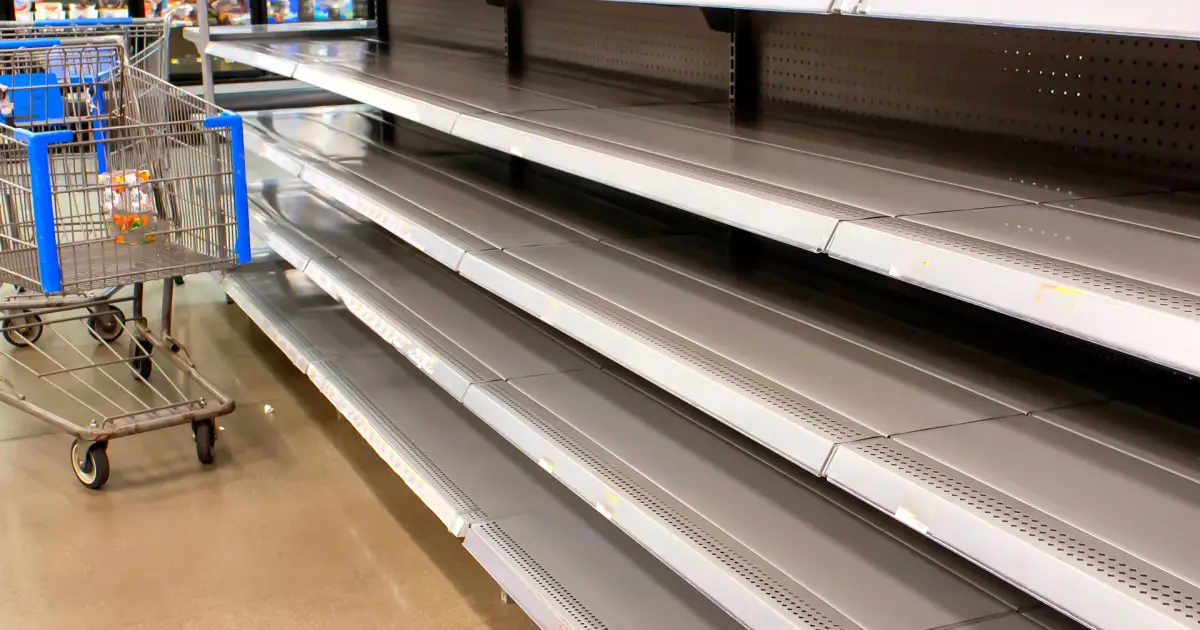 39 - year - old grocery chain closing 17 stores in 2026