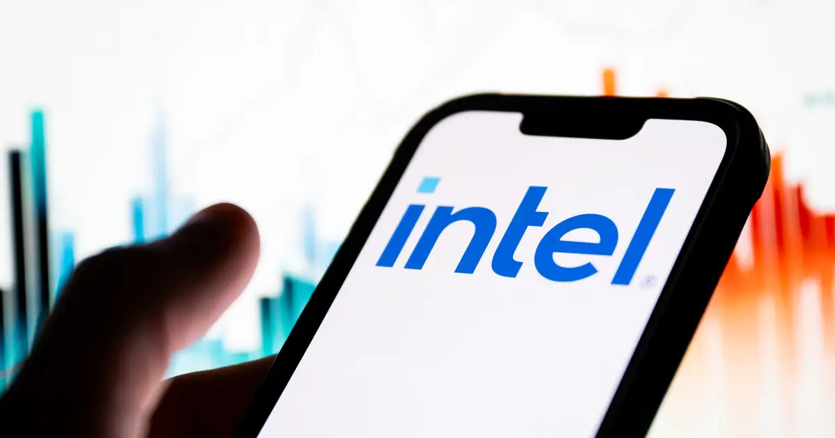 Intel CFO sends blunt $250 , 000 message after stock crash