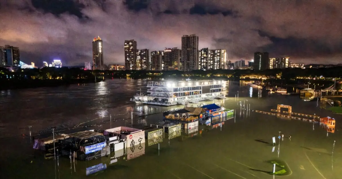 Death toll from China storms rises to 15, hundreds injured