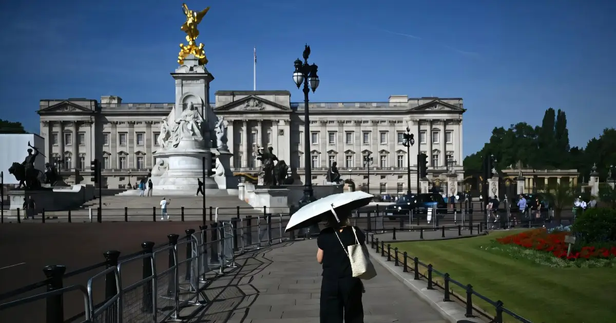 May, June heat waves caused 2,877 extra deaths in England: govt