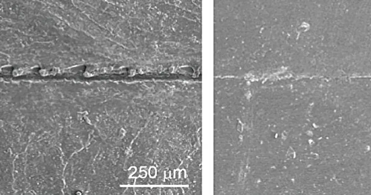 Contact lenses can repair themselves with just one hour of UV light exposure