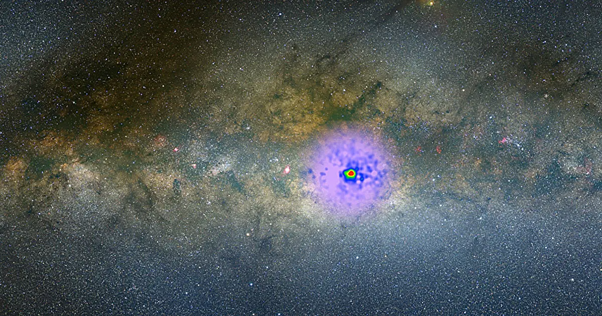 Dark matter cannot be ruled out as cause of gamma ray glow at the Milky Way's center, machine learning shows
