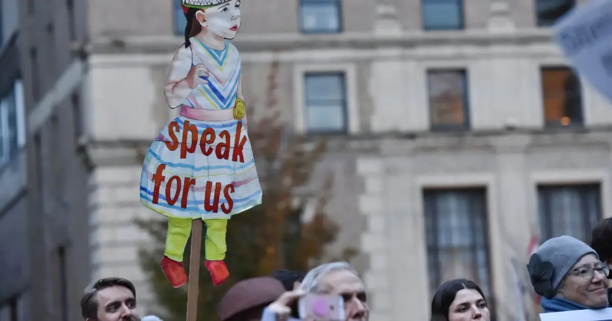 Young Canadians focus on mental health at key climate trial