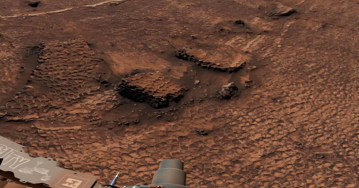 Mars Curiosity rover discovers massive field of polygons